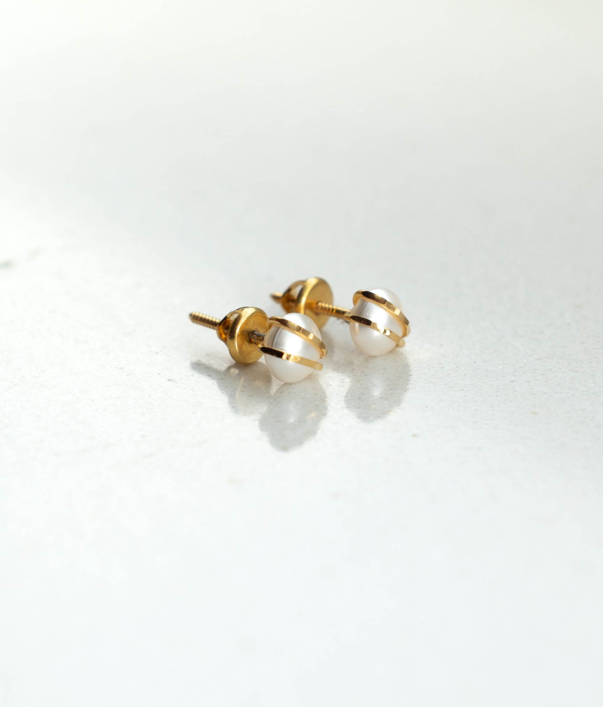 Diya Gold Pendant Set