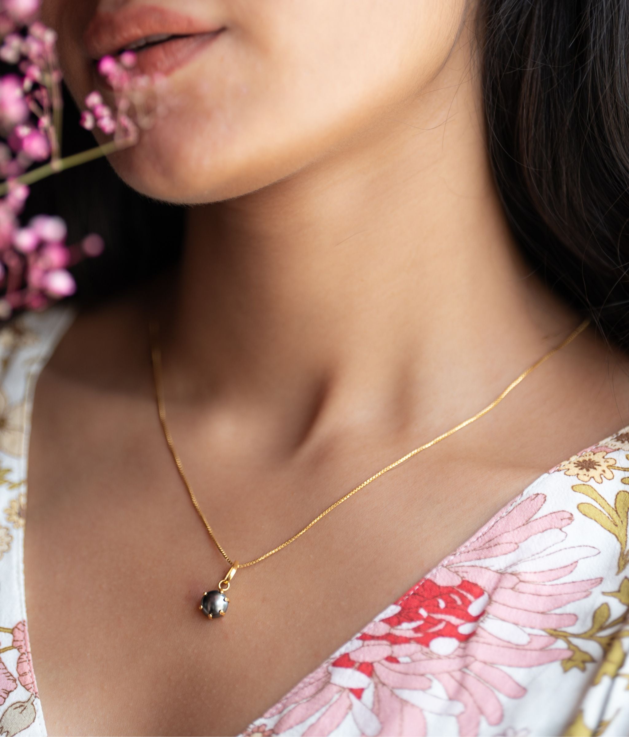 Zamrud Gold Pendant Set