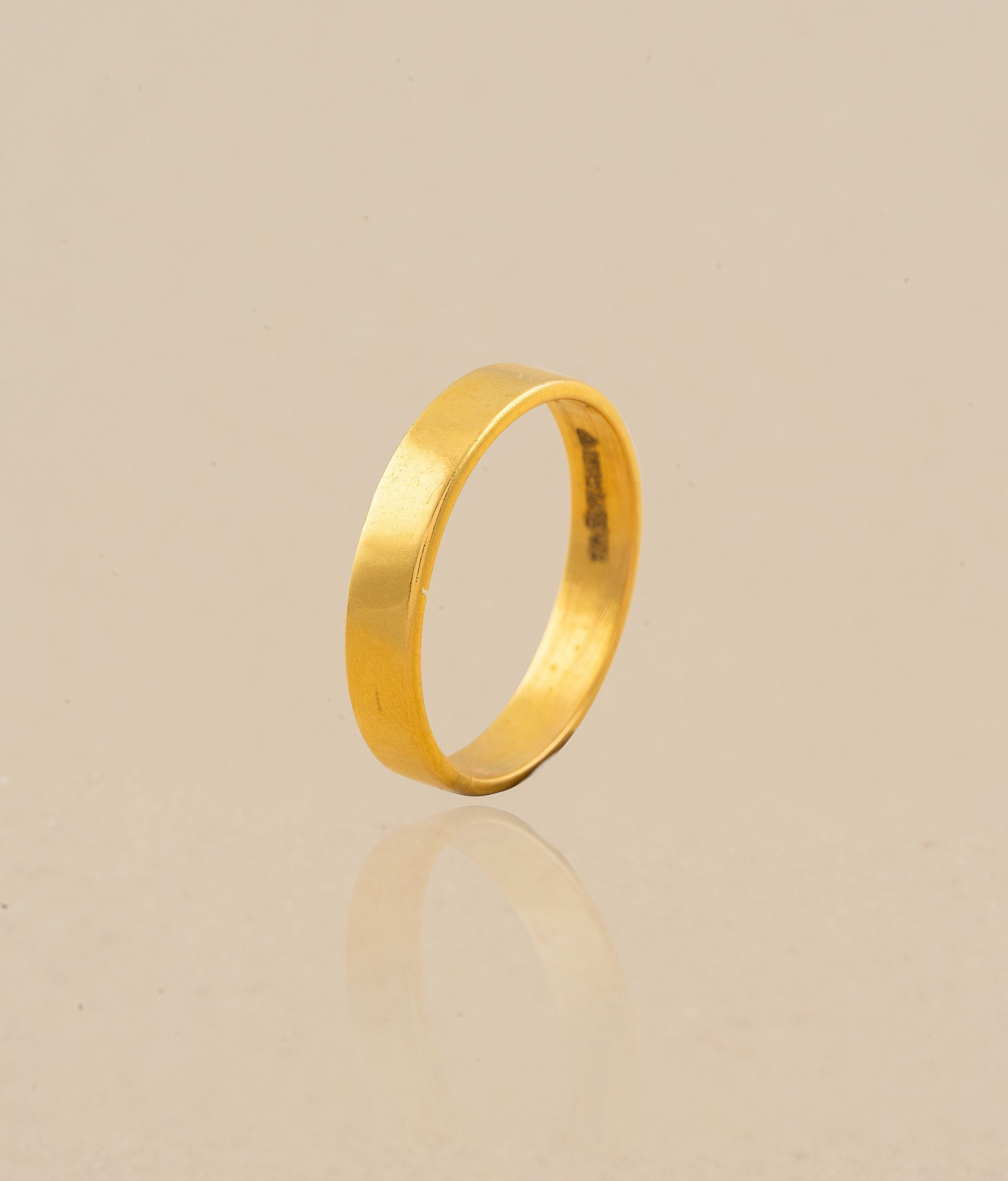 Austin Unisex Gold Ring