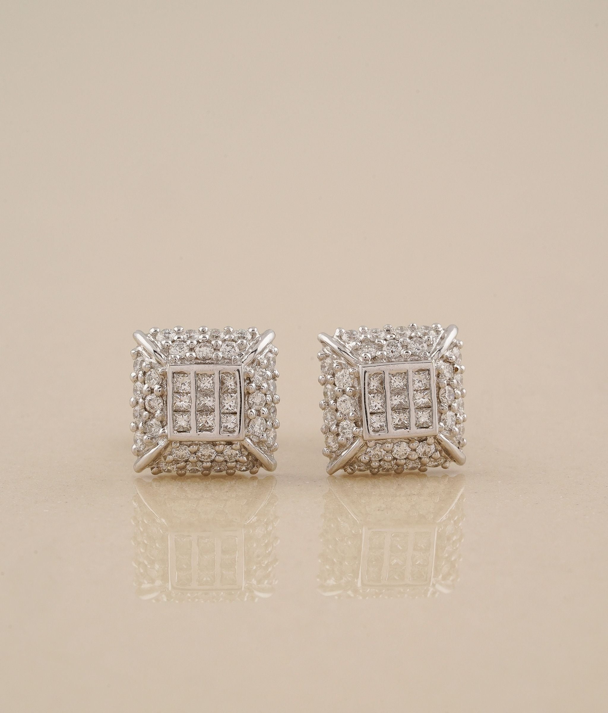 Pihu White Gold & Diamond Earrings