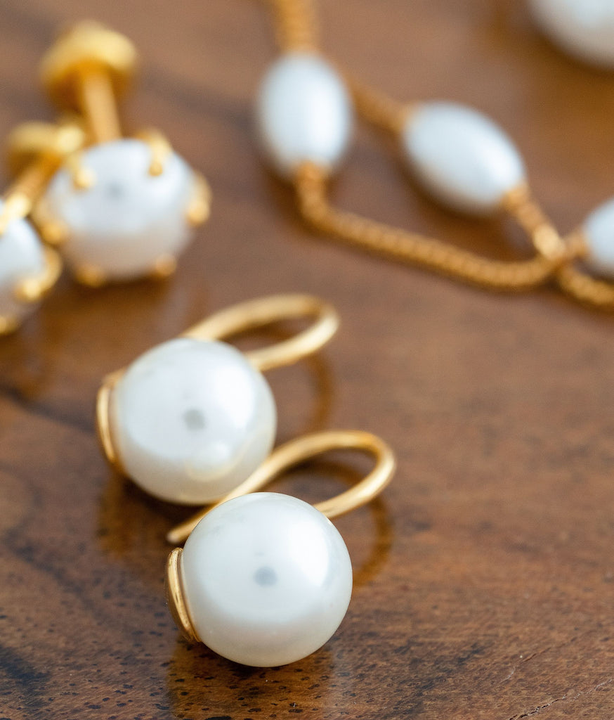 18k Gold Audrey Pearl Earrings