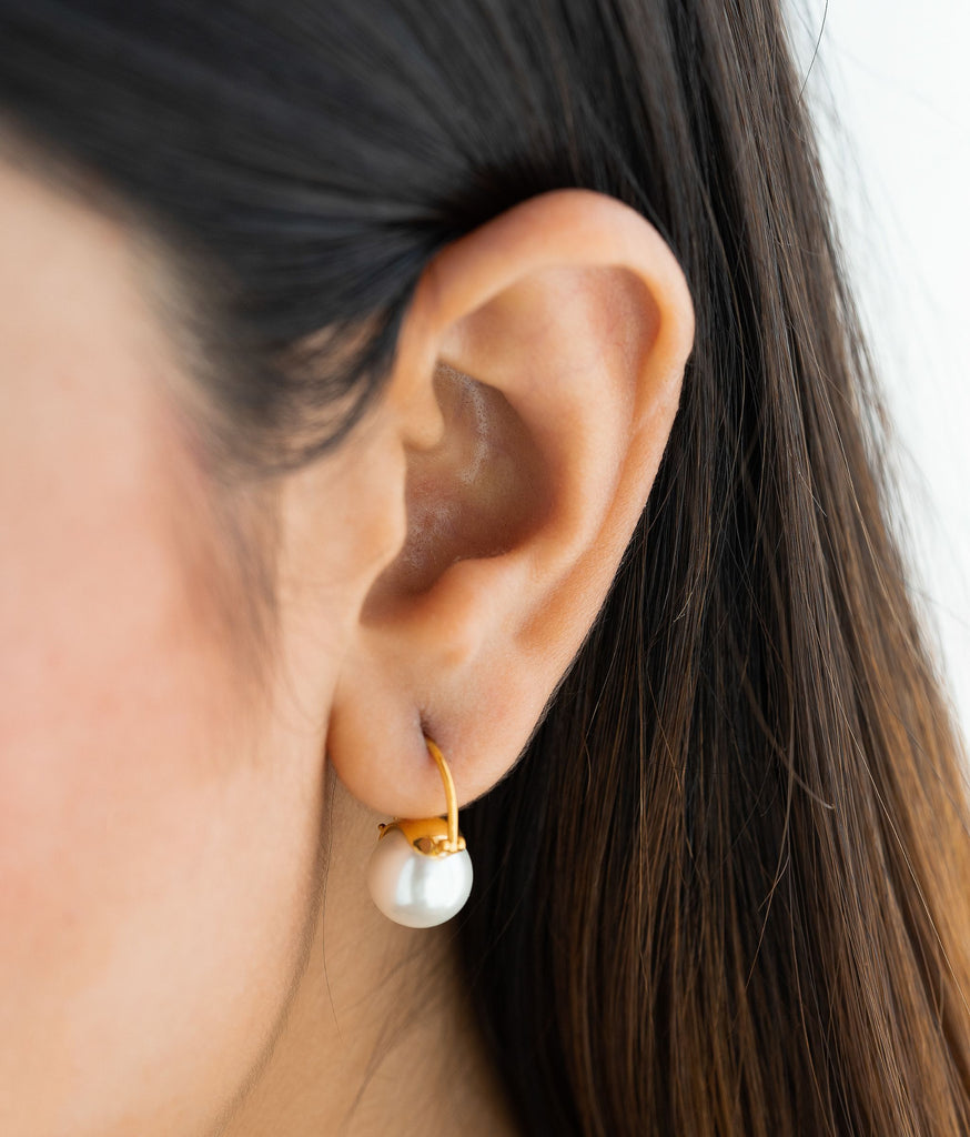 Fire & Ice 18kt Gold Pearl Earrings