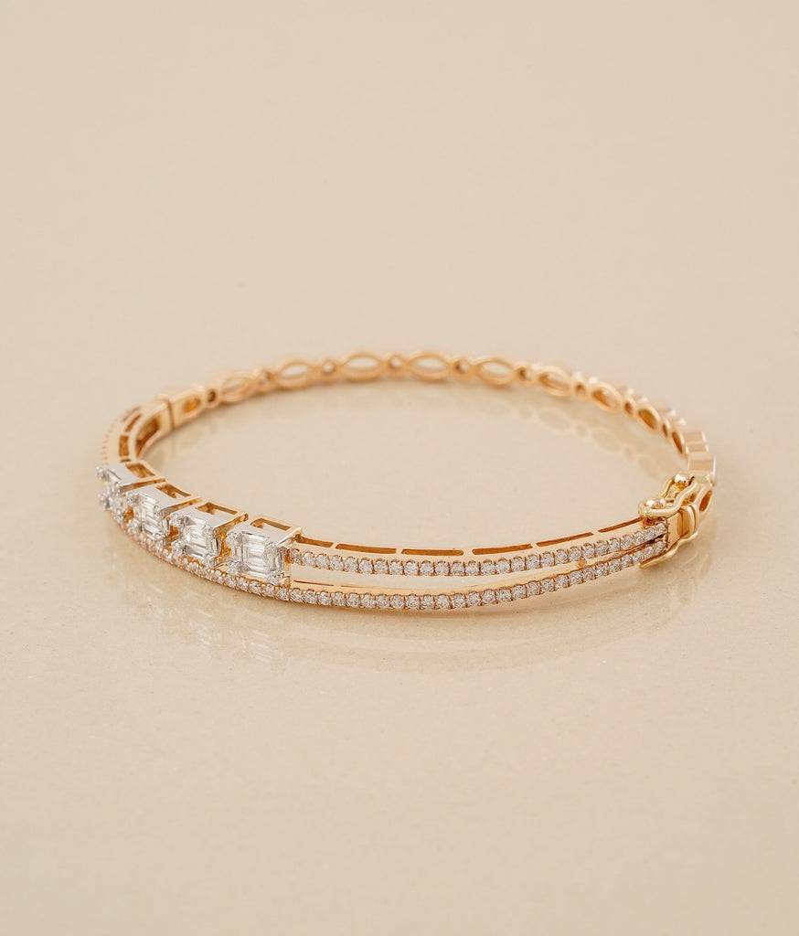 Inaya 18K Gold Diamond Bracelet