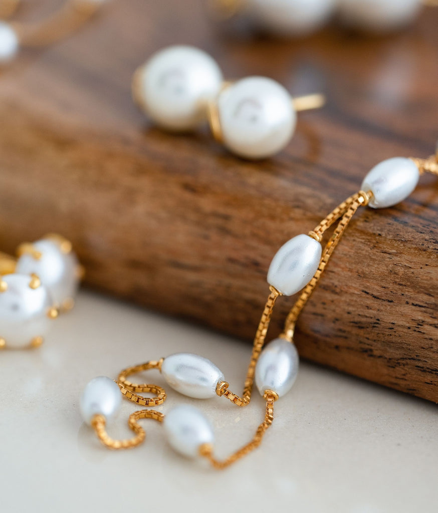 Lumiere 22k Gold Shell Pearl Chain