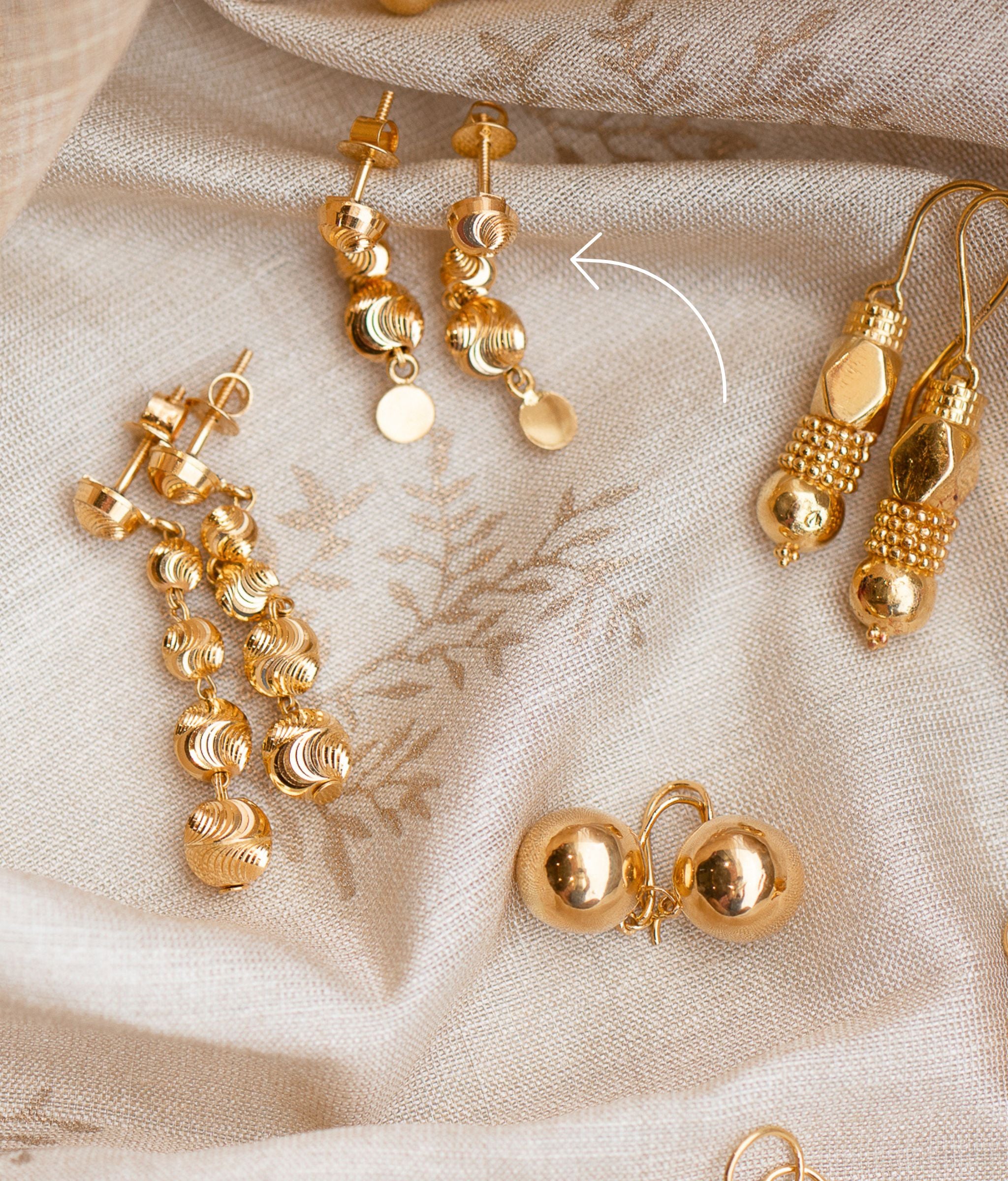 Mira Gold Droplet Earrings - Small