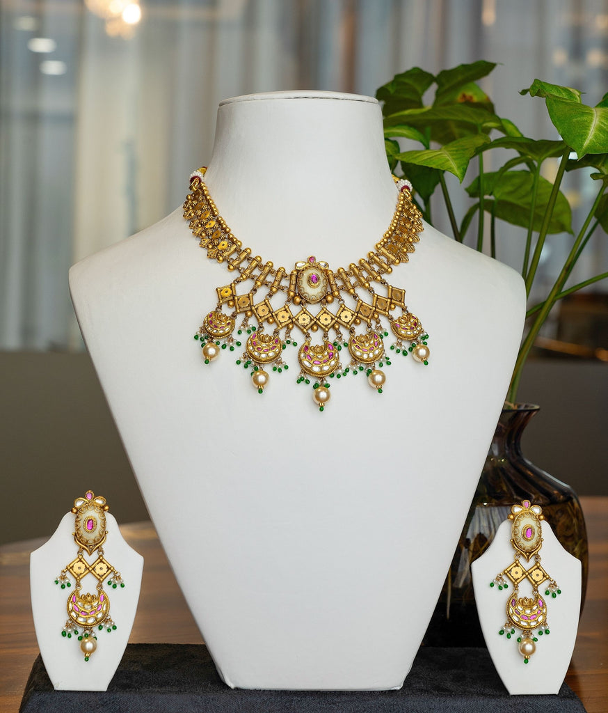 Tarini 22kt Gold Necklace Set