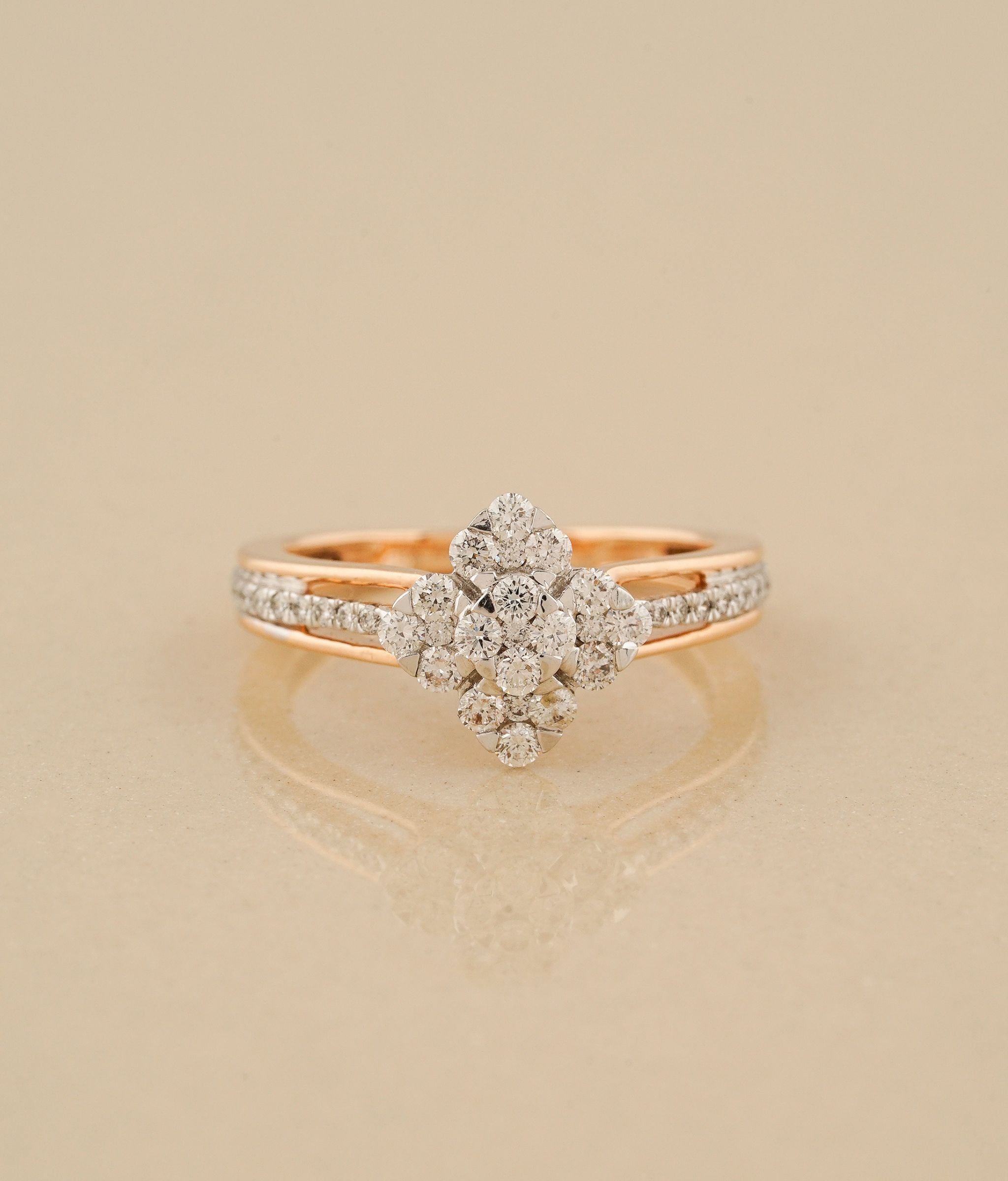 Ahalya 18k Gold & Diamond Ring