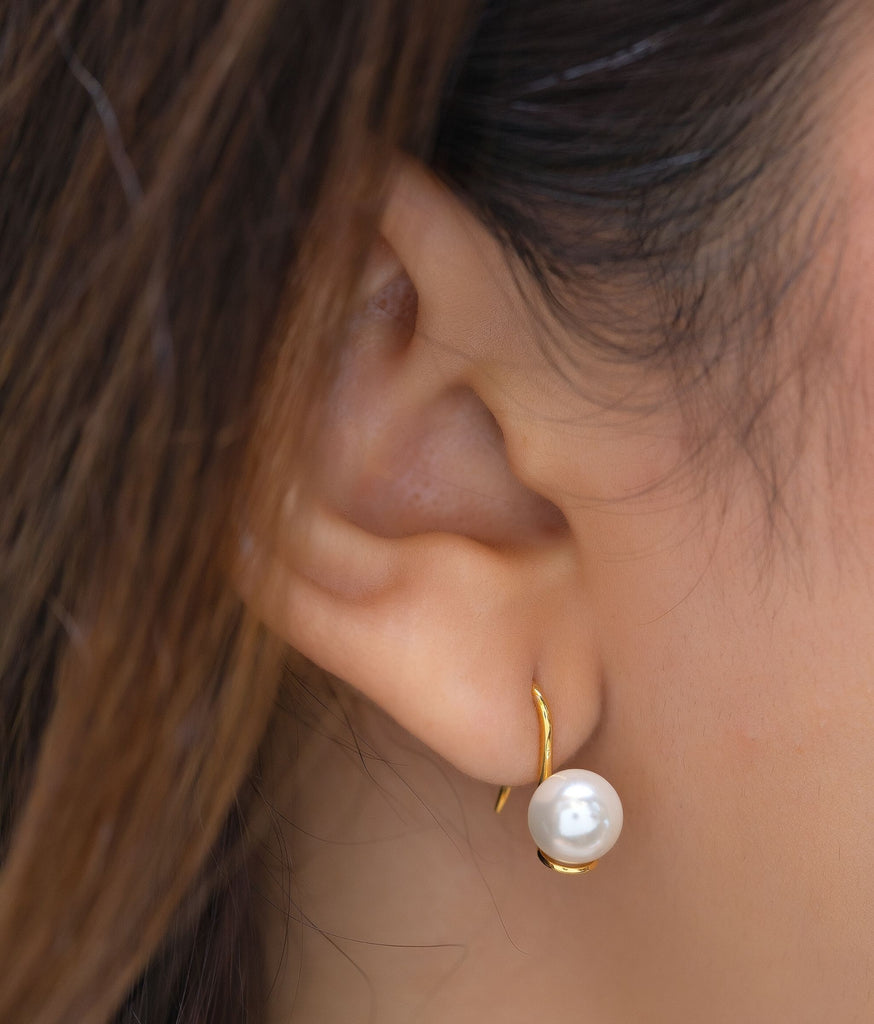 18k Gold Audrey Pearl Earrings