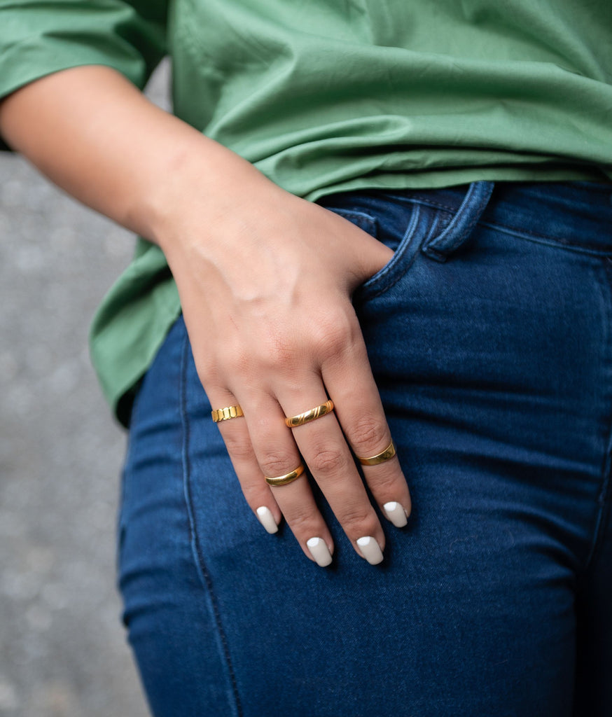 Austin Unisex Gold Ring