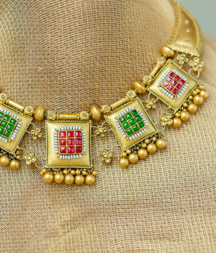 Avani Gold Choker Set