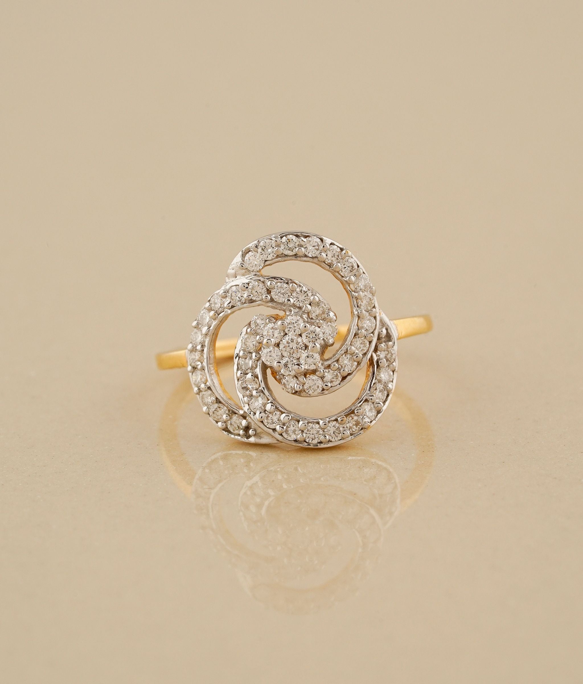 Circel Of Life Gold & Diamond Ring