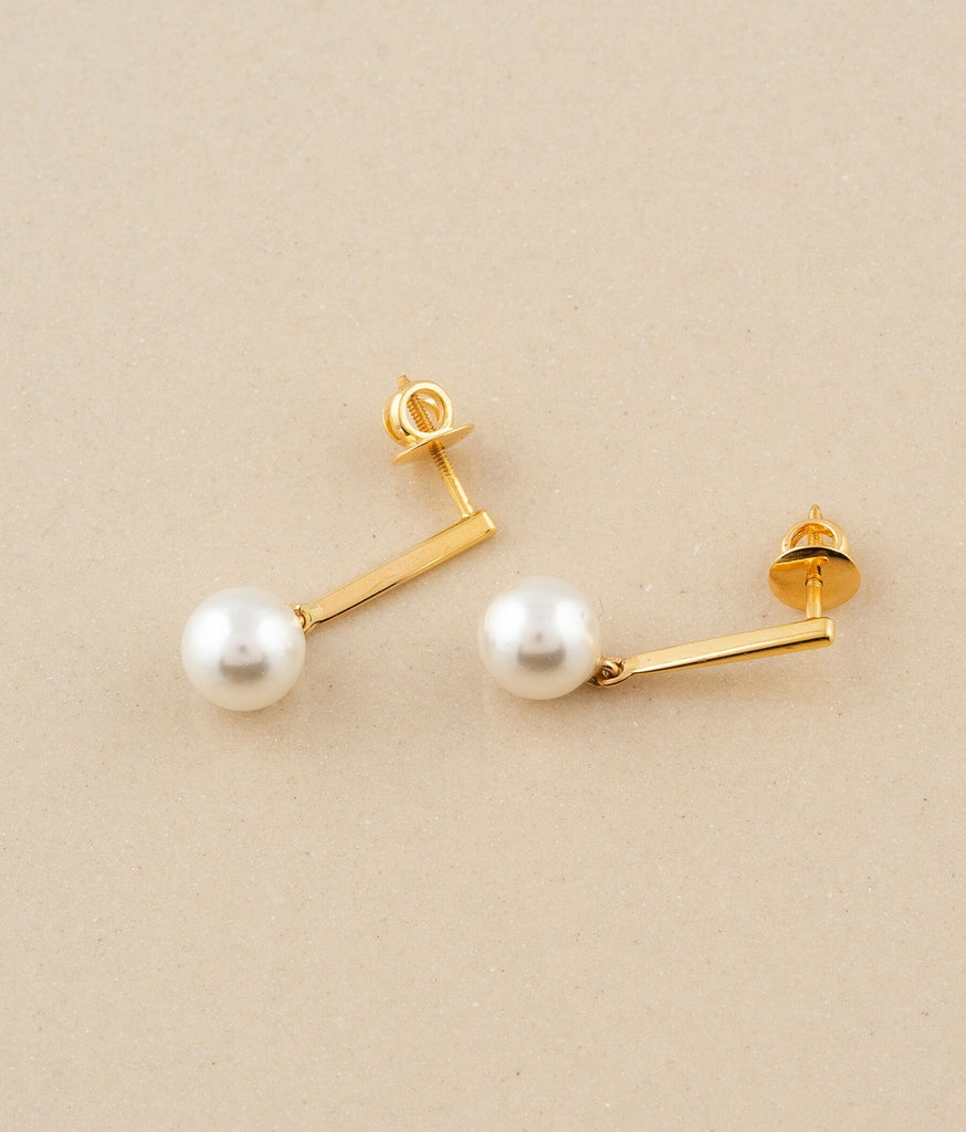 18k Gold Dove Pearl Earrings