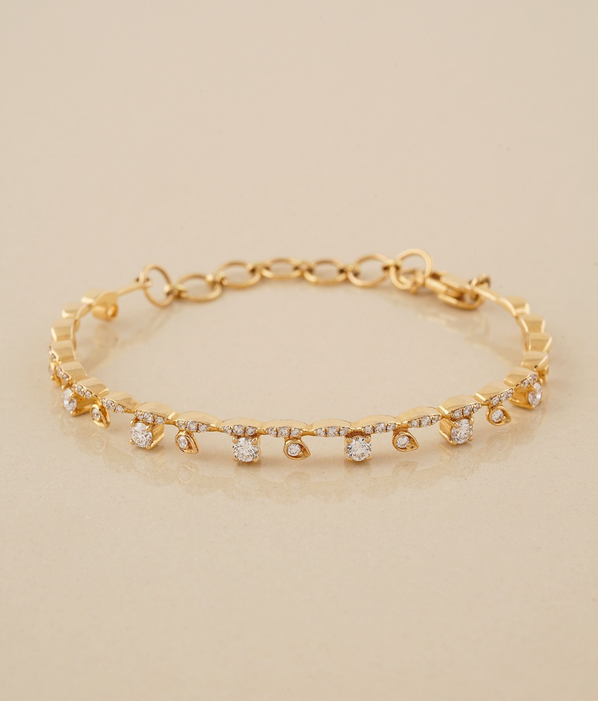 Gul 18K Gold Diamond Bracelet
