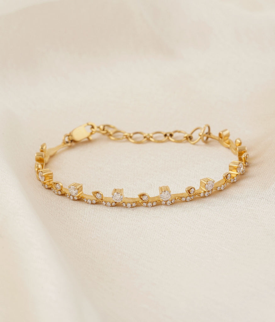 Gul 18K Gold Diamond Bracelet