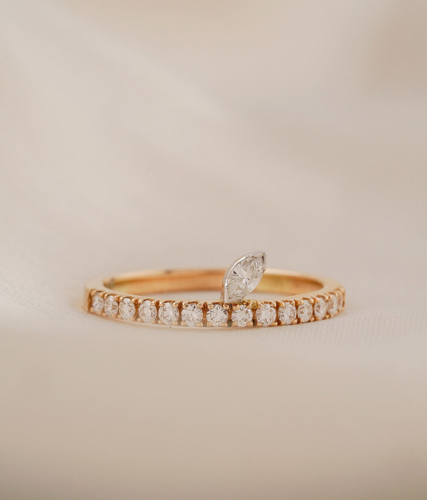 Infinity 18K Gold & Diamond Ring