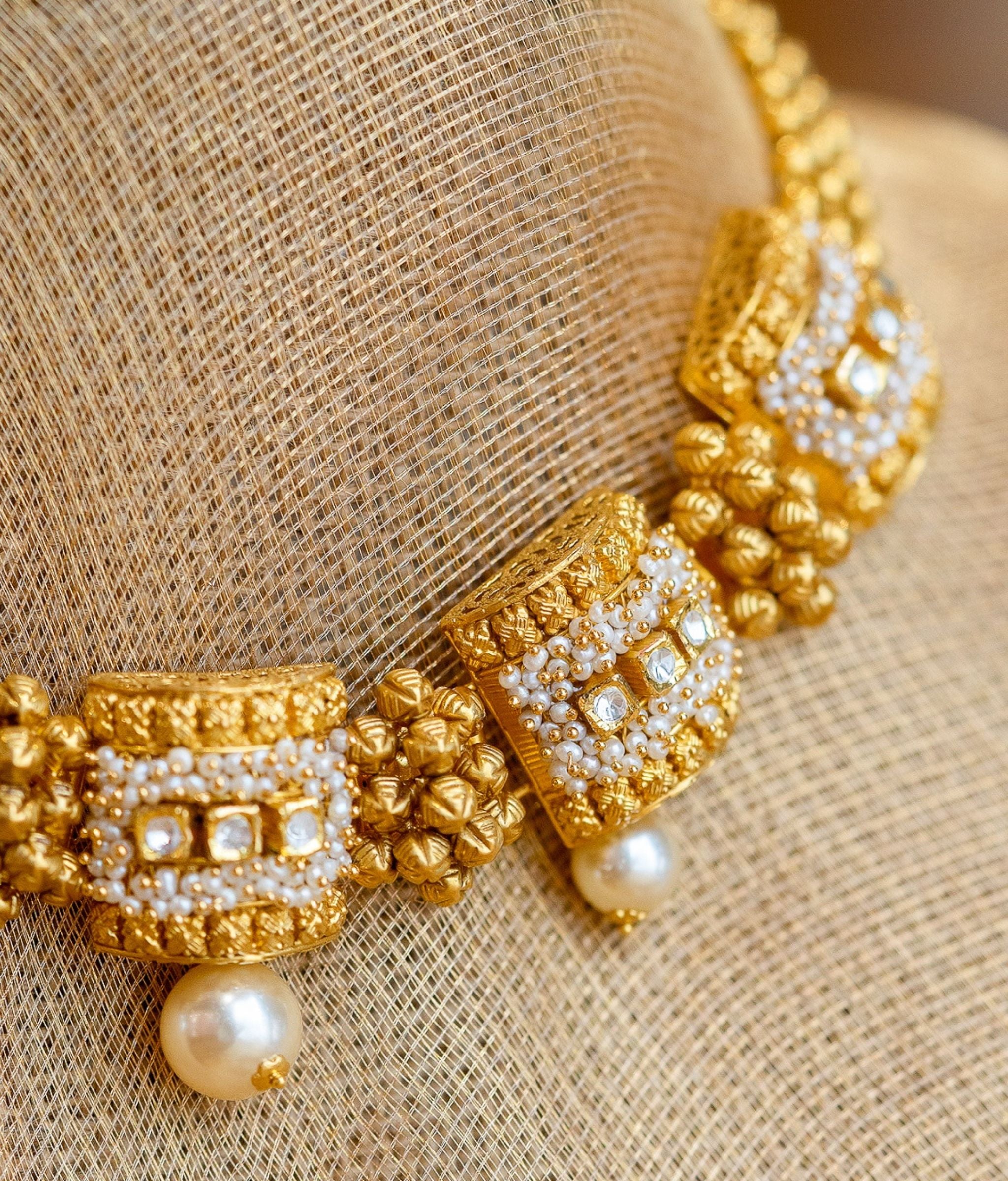 Naina 22K Gold Choker Set With Studs