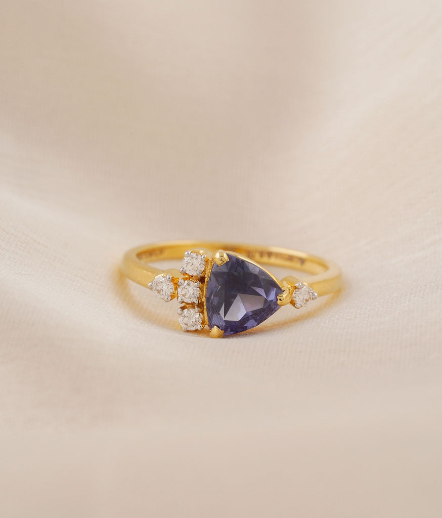 Neel Sapphire Ring
