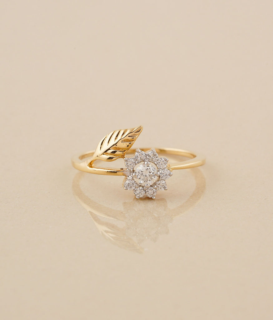 Nyra Petal & Flower Design Gold Ring