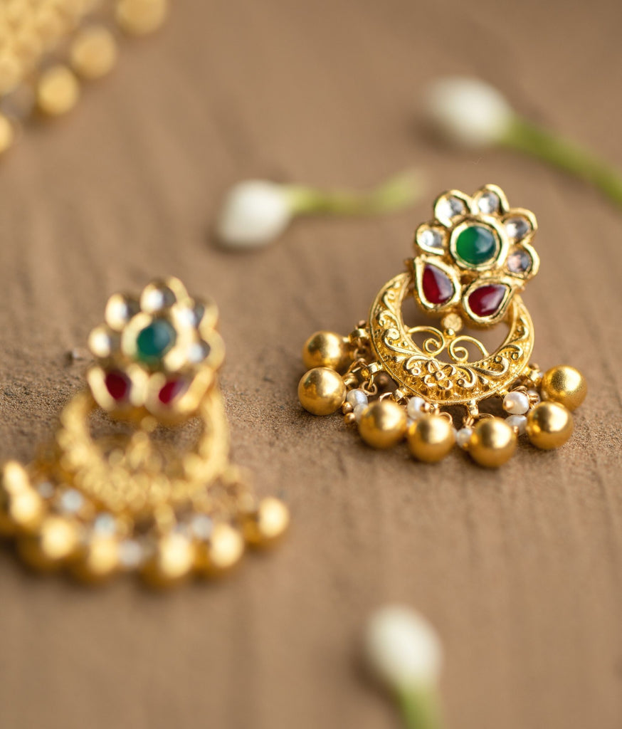 Reeti Antique 22K Gold Set