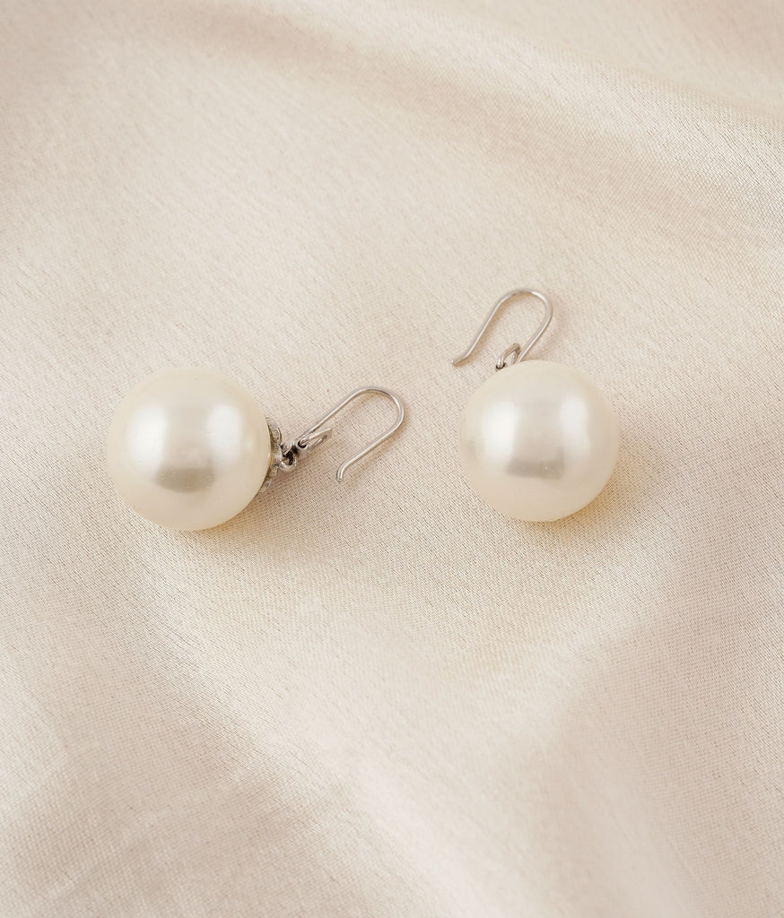 Victoria Pearl Earrings