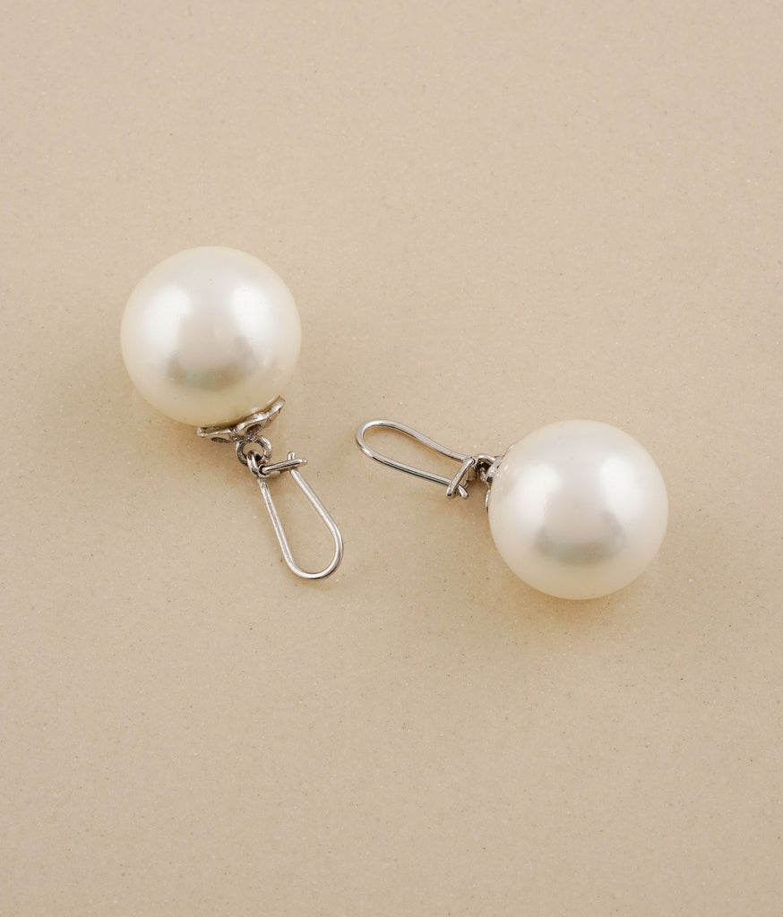 Victoria Pearl Earrings